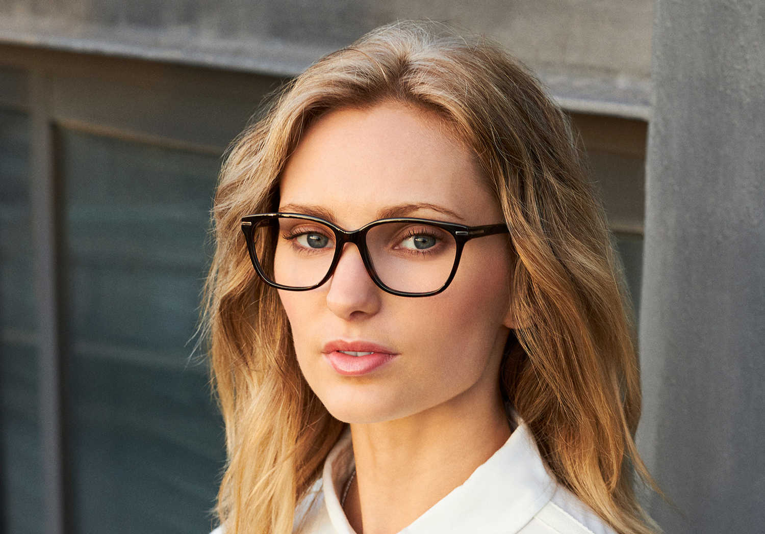 PROGRESSIVE GLASSES GET GOOD VISION FROM ALL DISTANCES Qualité